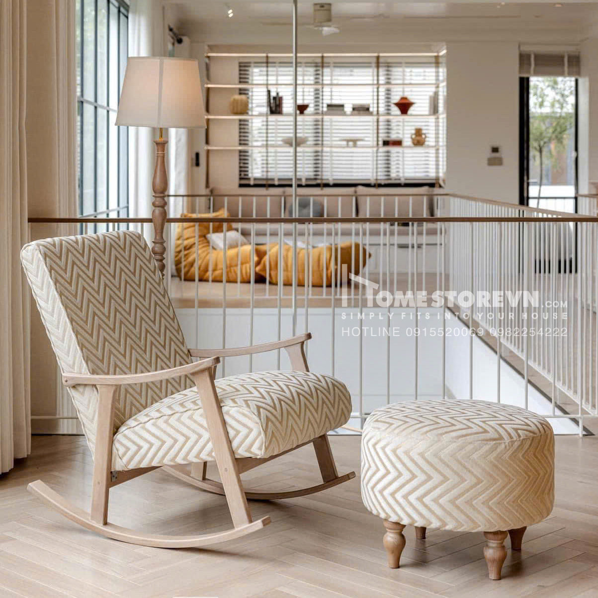 Ghế đệm liền vải ziczac vàng Rộng 68cm x Sâu 90cm x Cao 89cm  Chất liệu: Vải nỉ cao cấp. Khung gỗ tần bì ghép mộng sơn giả cổ. Đệm lò xo và mút mềm.