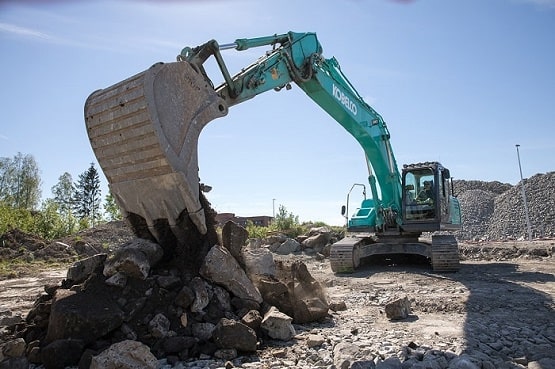 may-xuc-dao-kobelco-sk200-8-210lc-8