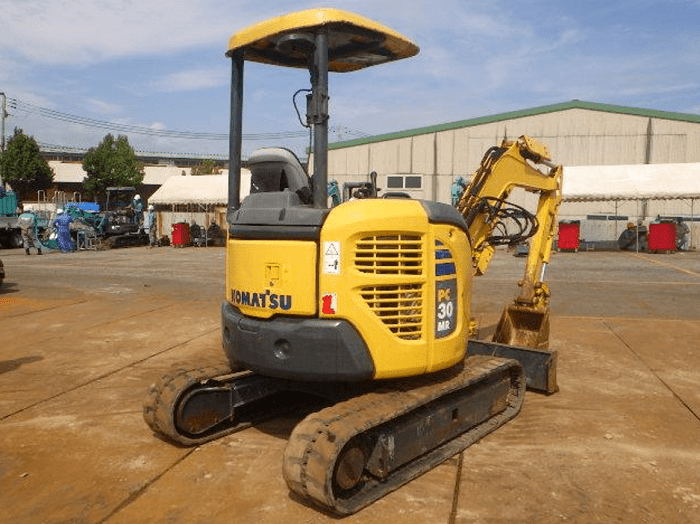 Máy xúc đào mini Komatsu PC 30 cũ 2000