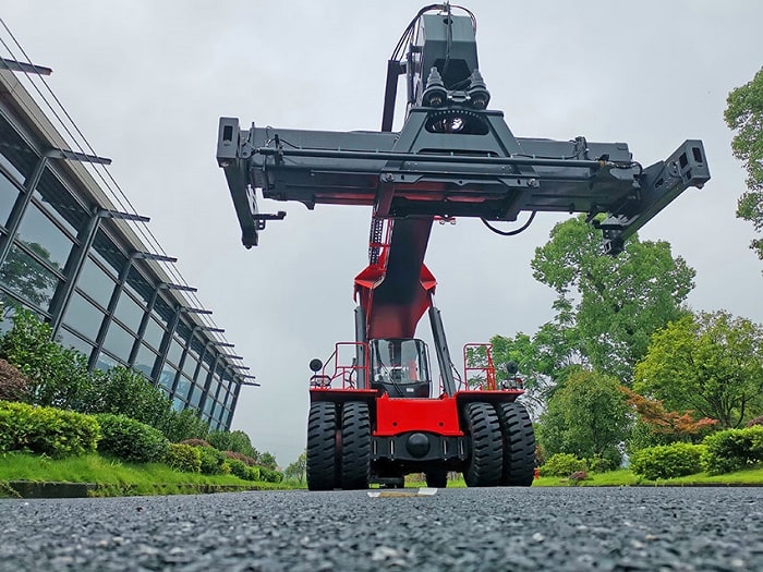 xe-nang-gap-cong-hangcha-45-tan