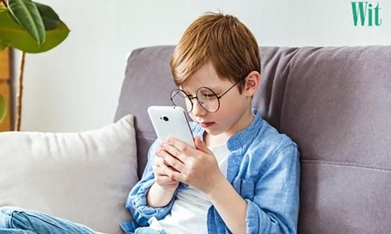 Ai Nên Sử Dụng Tròng Kính Chemi U10