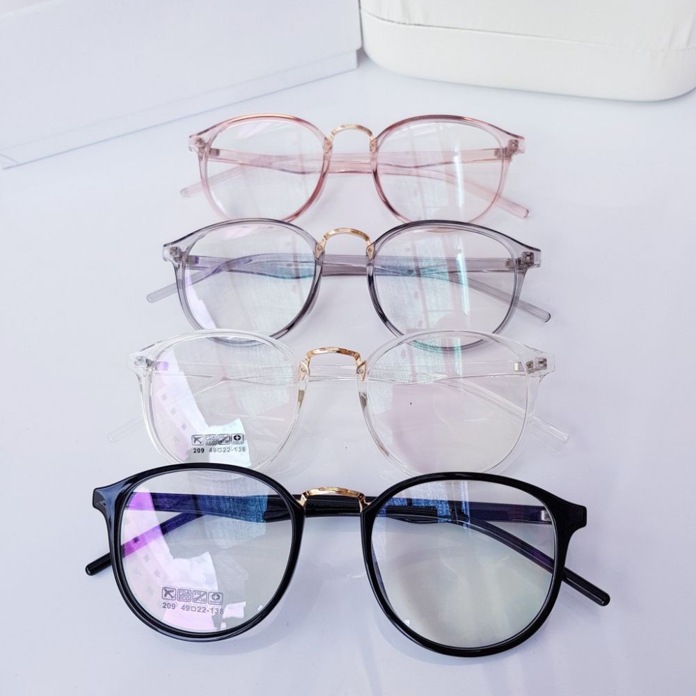 mua kính cận giá rẻ ở đâu
