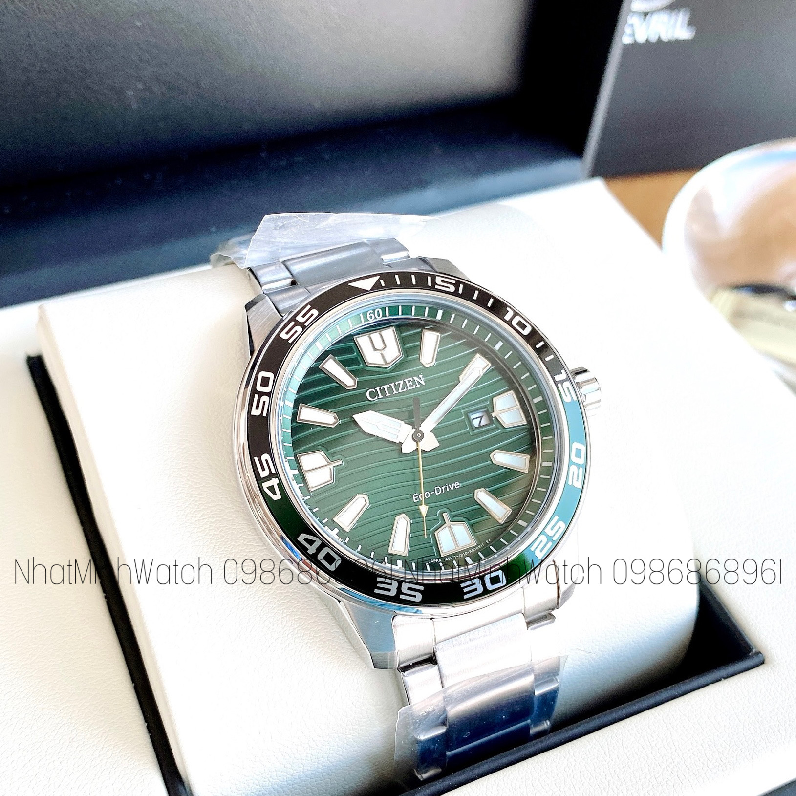 CITIZEN 44.5mm Nam Eco-Drive AW1525-81L