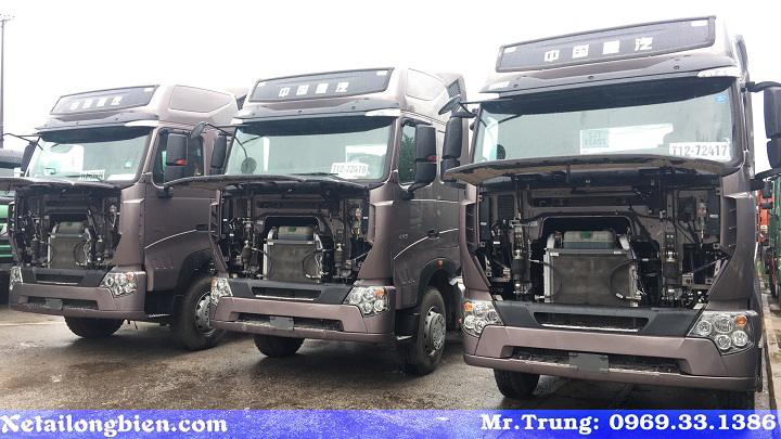Mặt Ga Lăng Xe Đầu Kéo Howo