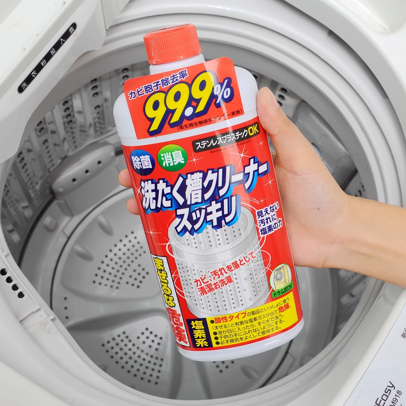 Chai nước tẩy lồng giặt 550g Rocket hàng Nhật
