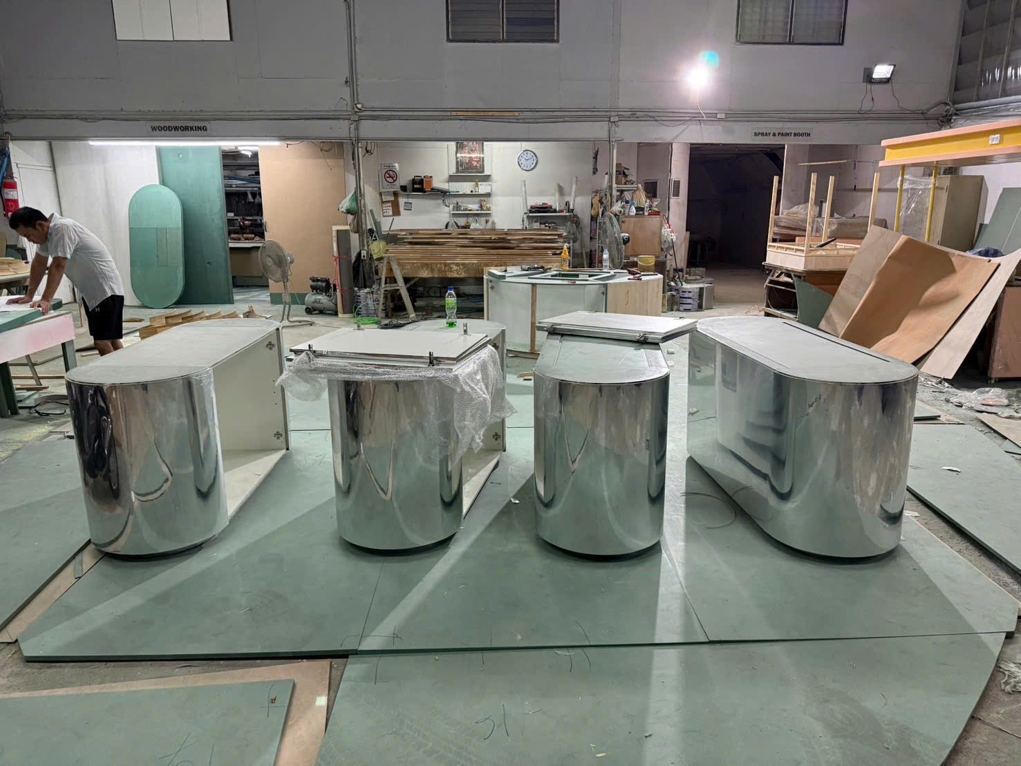 Film nội thất Toda 927-01 bạc bóng gương