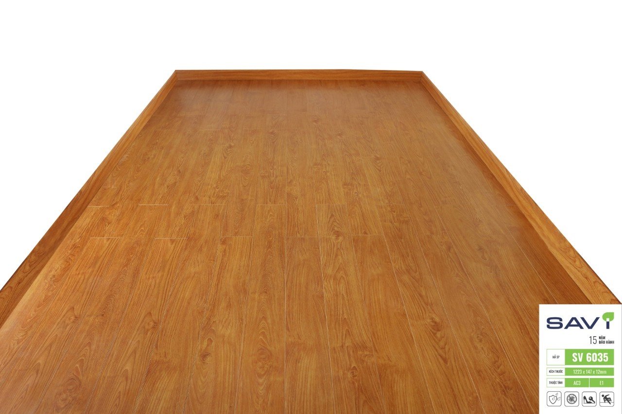 Sàn gỗ Savi 12mm SV6035 bản lớn