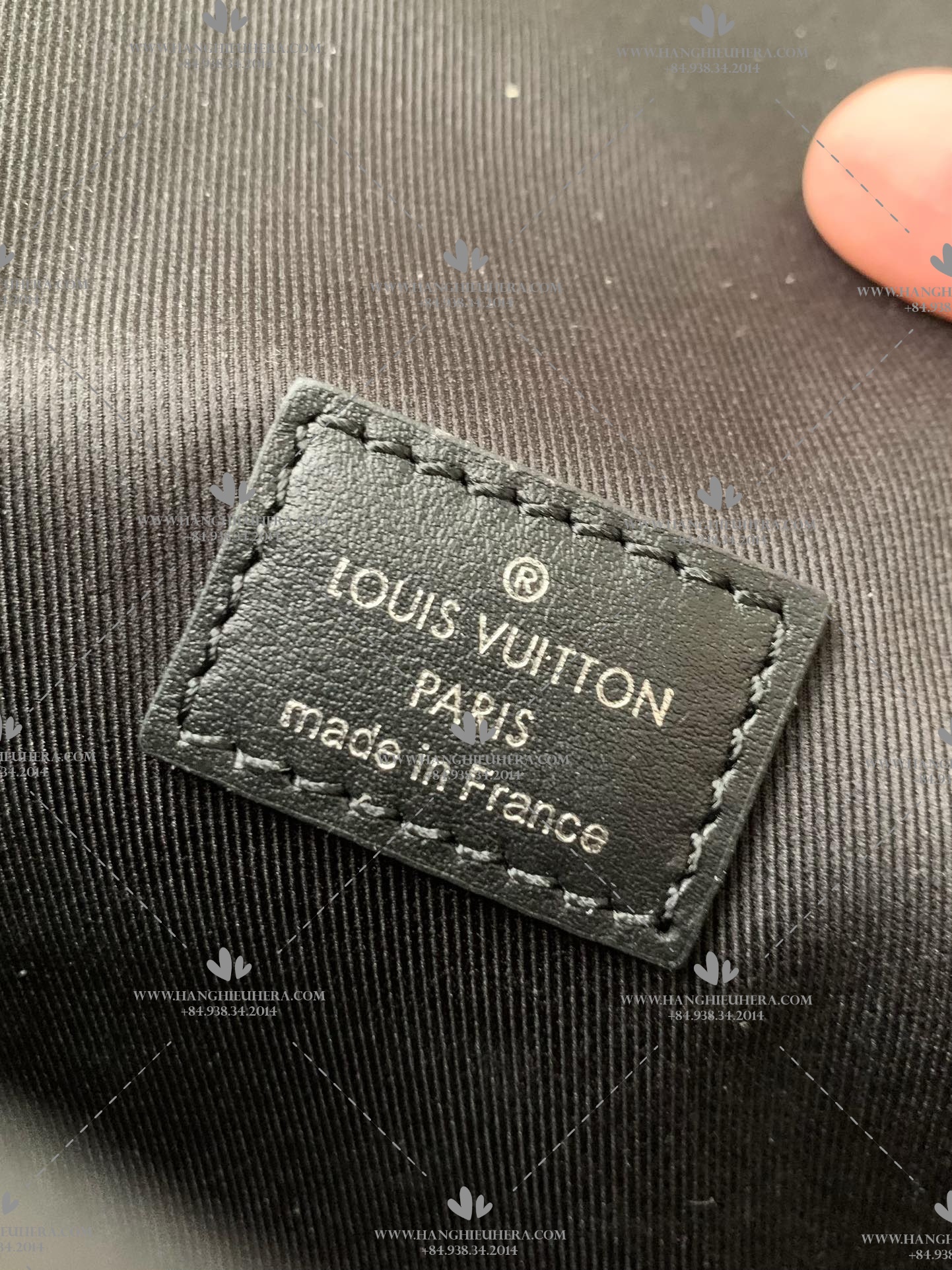 LV Steamer Wearable Wallet M81783 - LIKE AUTH 99%