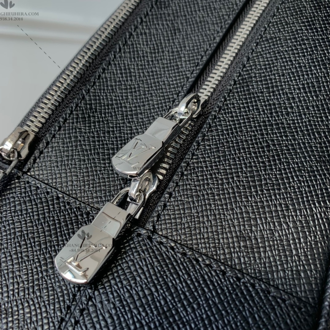 LV ADRIAN BACKPACK M30857 - LIKE AUTH 99%