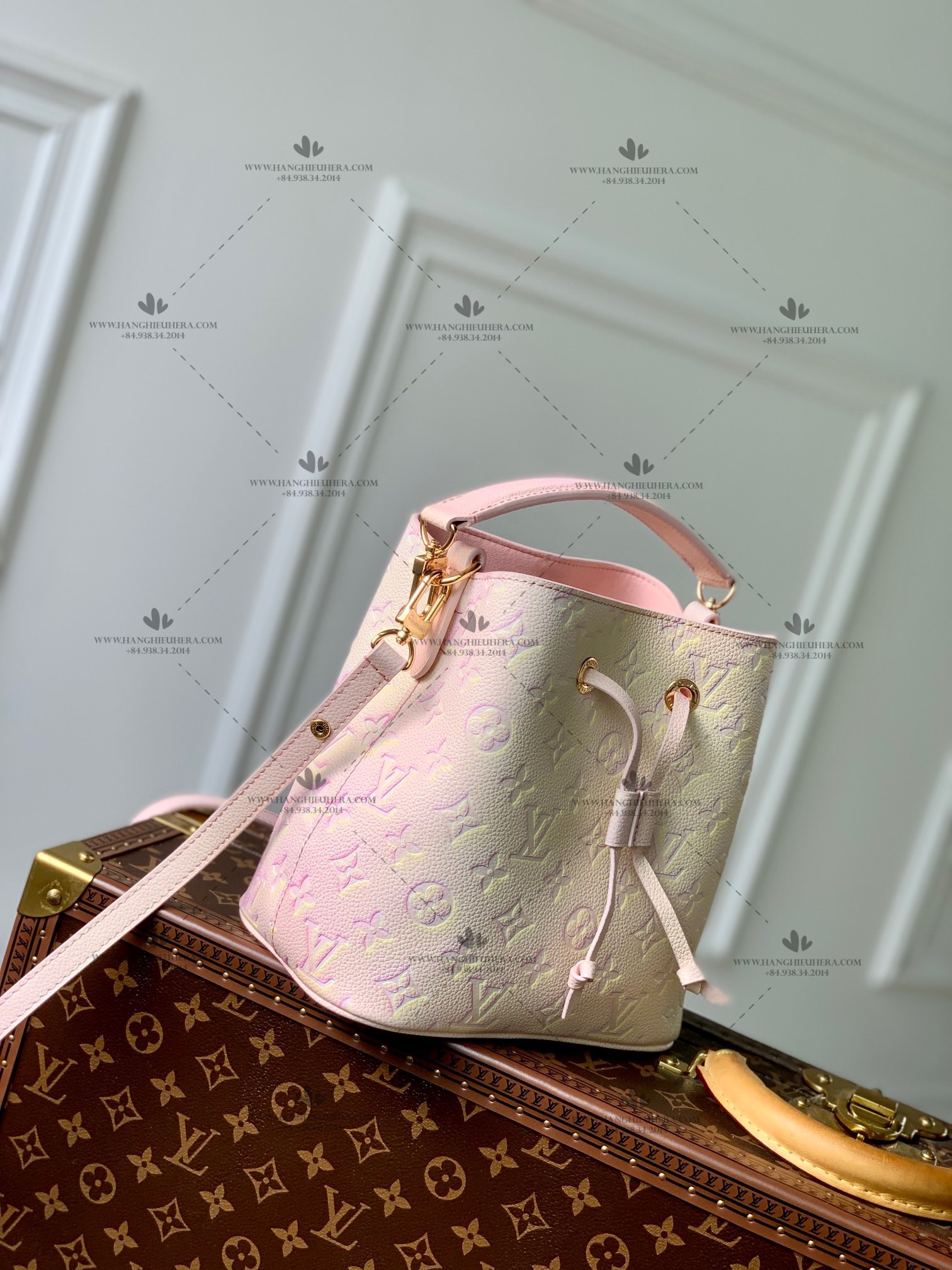 LOUIS VUITTON Neonoe BB Crossbody Bag Light Pink M46174 Monogram