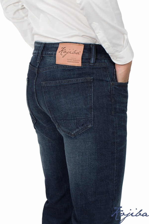 Quần Jean kết hợp với áo sơ mi 