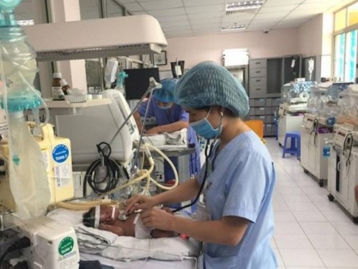 NGUY CƠ VIÊM PHỔI NẶNG CHO TRẺ SƠ SINH DO VIRUS RSV