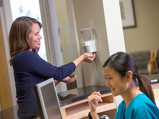 4 CÁCH ĐƠN GIẢN ĐỂ GIẢM SỰ LAN TRUYỀN CỦA VI KHUẨN Ở CÔNG SỞ