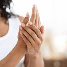 TAY KHÔ? ĐỪNG ĐỔ LỖI TẠI NƯỚC RỬA TAY