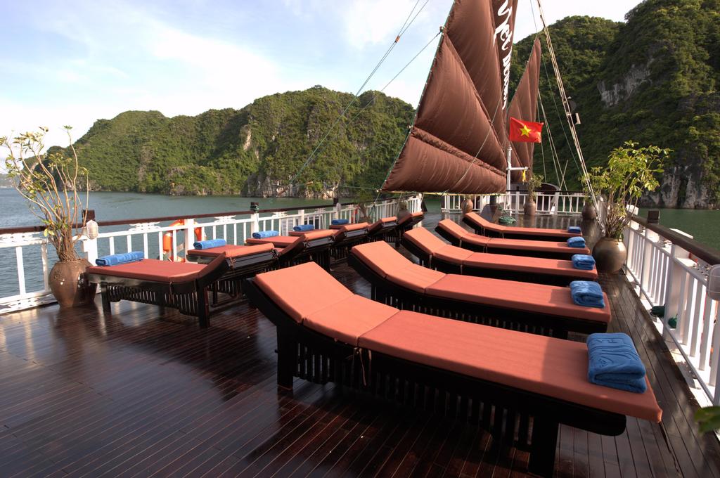 VIET BEAUTY CRUISE HALONG 3 DAYS 2 NIGHTS