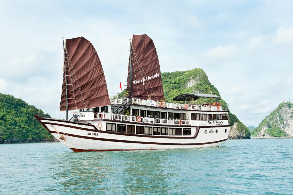 VIET BEAUTY CRUISE HALONG 3 DAYS 2 NIGHTS