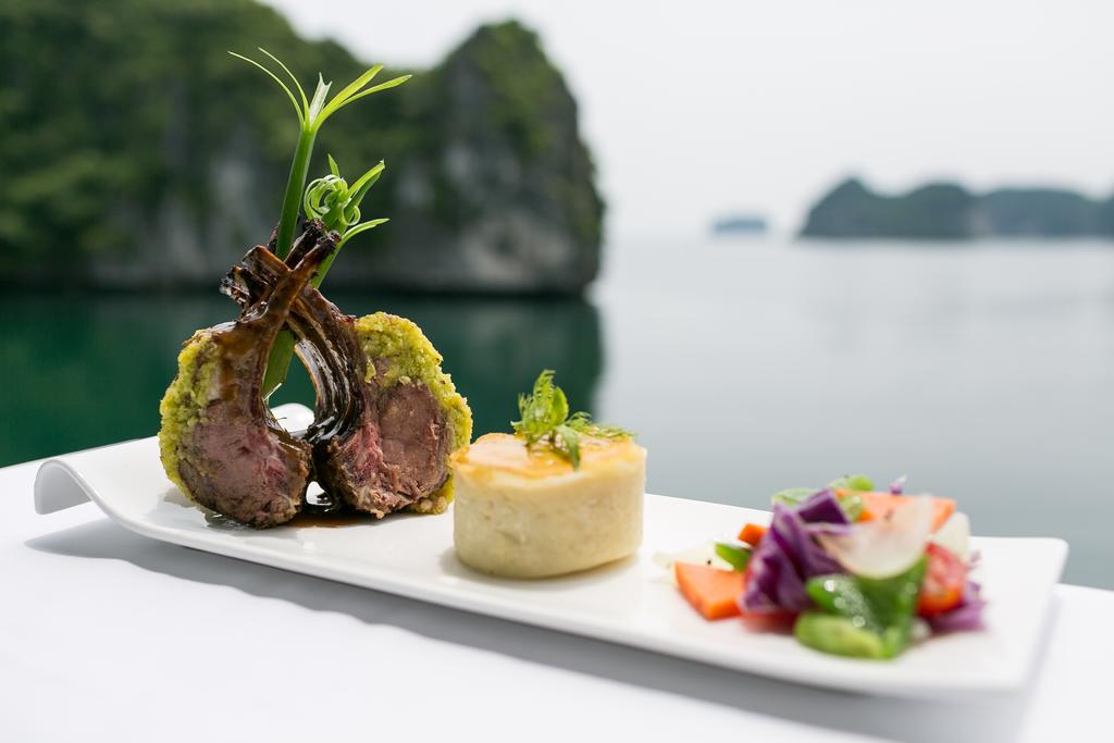 BHAYA CRUISES HALONG 2 DAYS 1 NIGHT