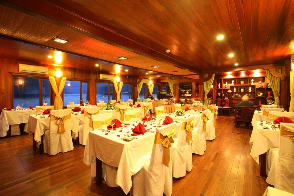 INDOCHINA SAILS HALONG 3 DAYS - 2 NIGHT