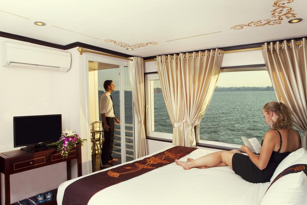 HUONG HAI SEALIFE HALONG 3 DAYS 2 NIGHTS
