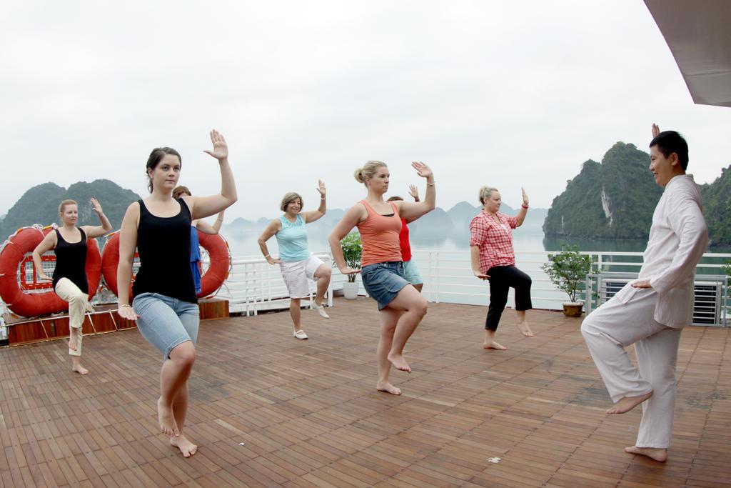 HUONG HAI SEALIFE HALONG 3 DAYS 2 NIGHTS