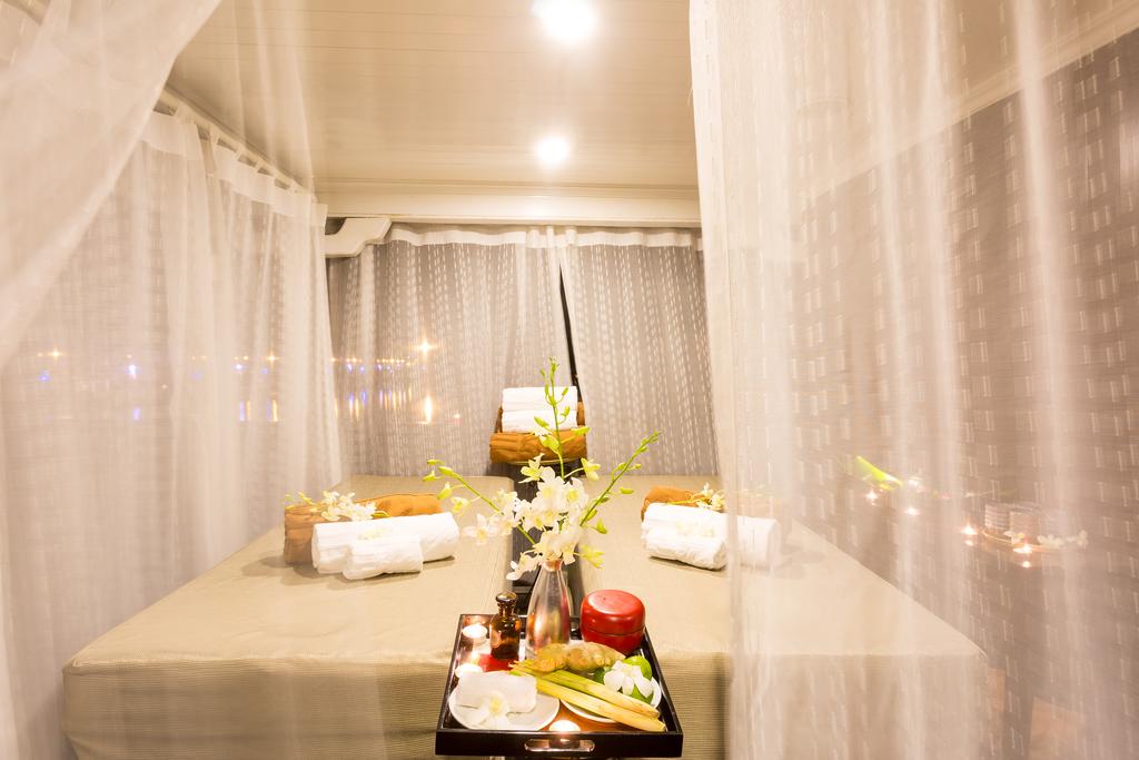 BHAYA CRUISES HALONG 2 DAYS 1 NIGHT