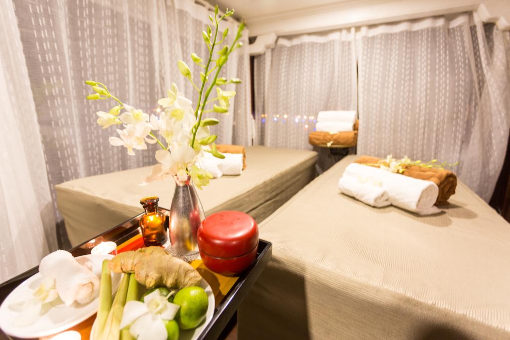 BHAYA CRUISES HALONG 2 DAYS 1 NIGHT