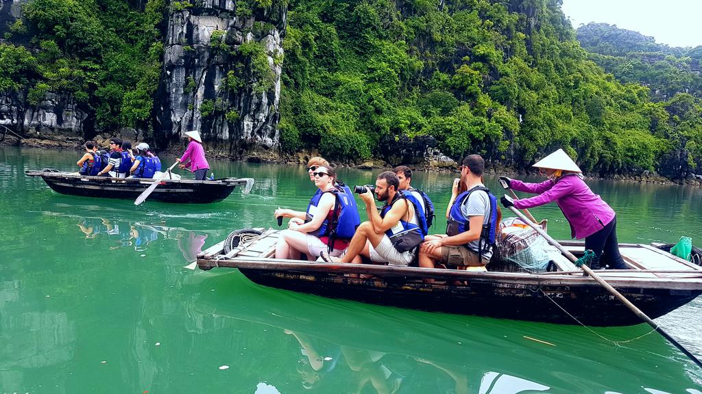 HUONG HAI SEALIFE HALONG 3 DAYS 2 NIGHTS