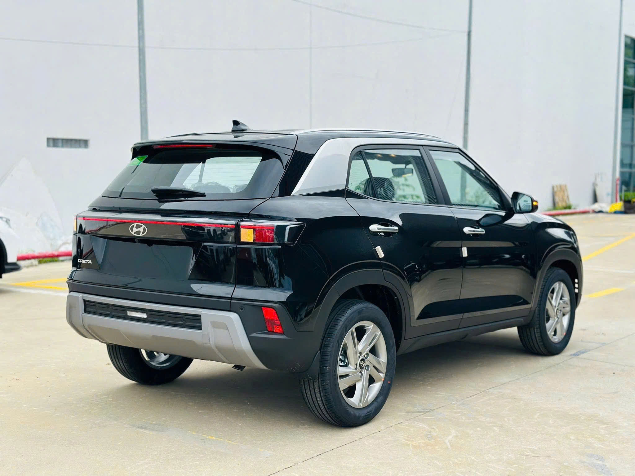 Creta 2026 bản tiêu chuẩn đèn sau