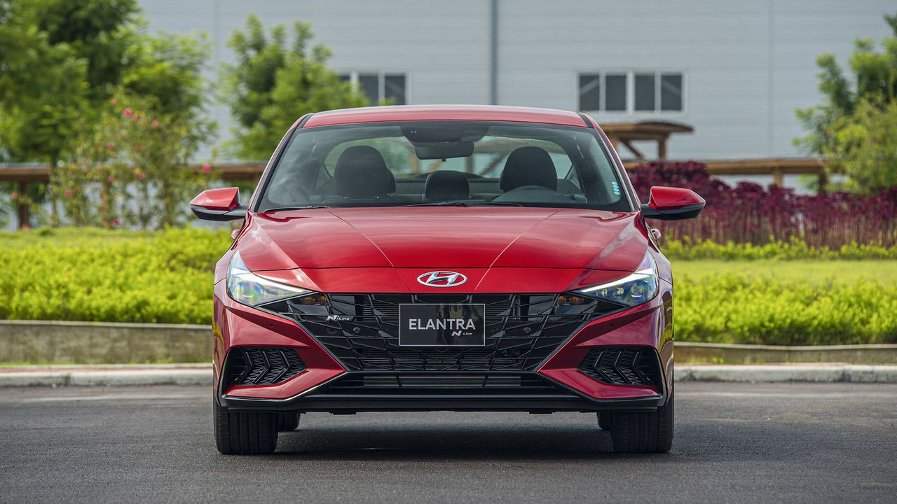 Lưới tản nhiệt Parametric Dynamics trên Hyundai Elantra 2023