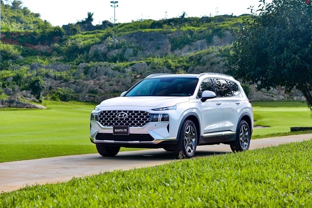 Điểm giống nhau giữa Hyundai Santafe máy dầu và máy xăng