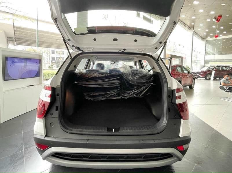 nội thất creta đặc biệt 2023 cốp sau