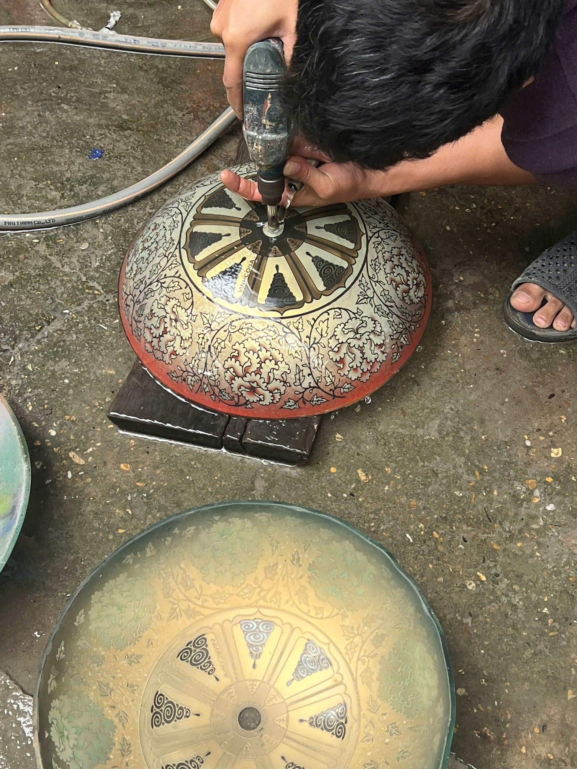 GVC VINHCOBA MẠ VÀNG 9999 - ĐỈNH CAO VẬT LIỆU KÍNH NGHỆ THUẬT: SIÊU BỀN • SANG TRỌNG • ĐẲNG CẤP