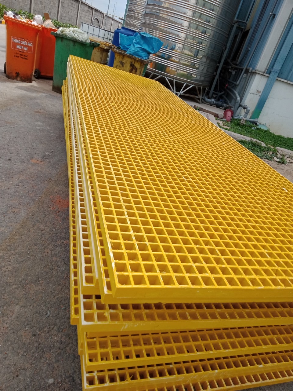 Sàn Grating Composite chống ăn mòn có đặc điểm gì?