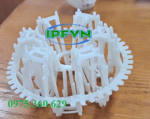 Giá thể vi sinh dạng cầu D50 với D25 – Nên chọn loại nào cho công trình lớn?