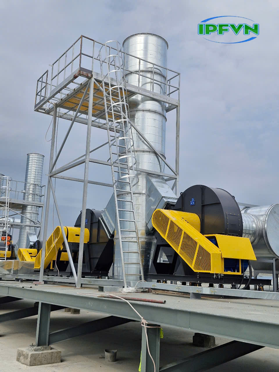 Cách bảo trì định kỳ giúp tháp xử lý khí thải vận hành ổn định