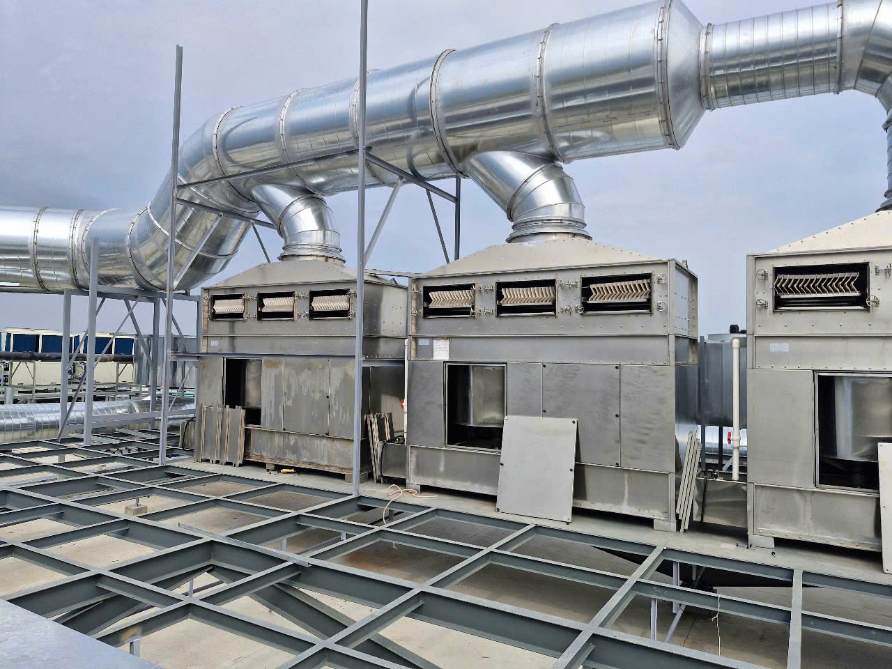 Lốc xoáy xử lý hơi polymer trong khu dân cư.