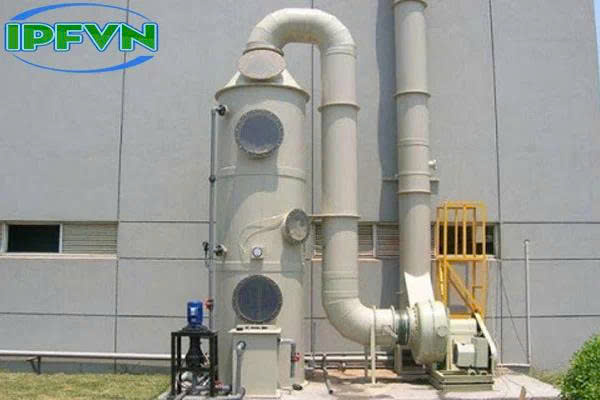 Vì sao nhiều nhà máy phải làm lại tháp hấp thụ sau 2–3 năm?