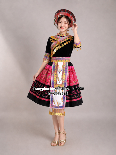 Trang phục dân tộc H'Mông nữ - Đen tua hạt