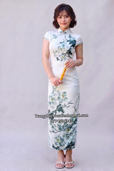 Sườn xám nữ lụa dài - Trắng viền xanh lá đậm