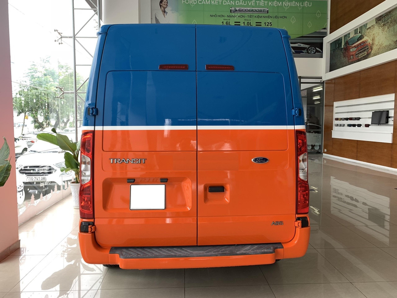 transit van , lh: 0909524788