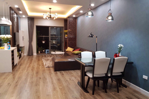 Bàn ăn giao tại nhà anh Dân - Trung Kính