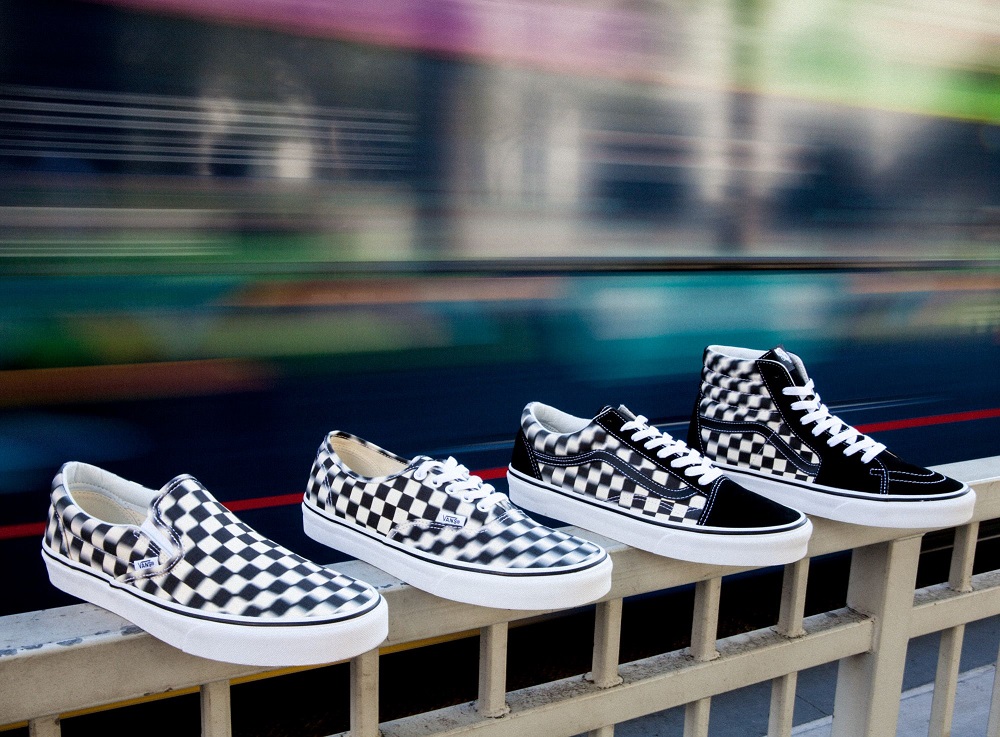 Vans cháy bỏng làm mới hệ thống họa tiết cũ Checkerboard