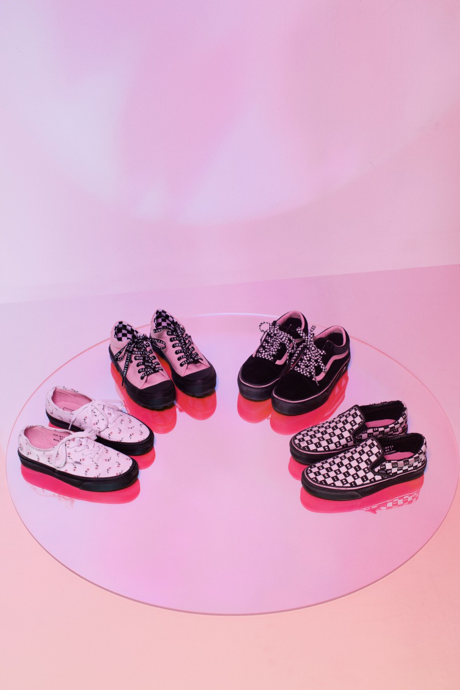 Vans Hợp Tác Cùng Lazy Oaf Cho Bộ Sưu Tập Vans x Lazy Oaf