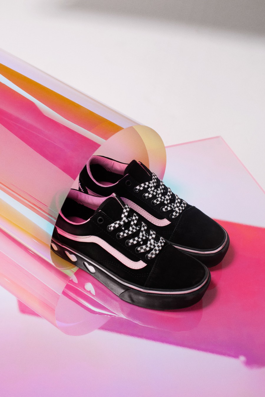 Vans Hợp Tác Cùng Lazy Oaf Cho Bộ Sưu Tập Vans x Lazy Oaf