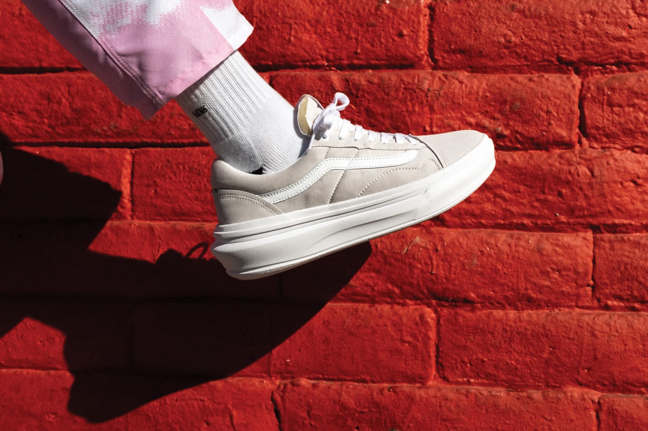 VANS OLD SKOOL OVERT CC – SỰ CHUYỂN MÌNH ĐÁNG MONG ĐỢI