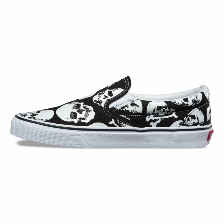 VANS Vi t Nam VANS SKULLS SLIP ON BLACK TRUE WHITE VN0A38F7H0B