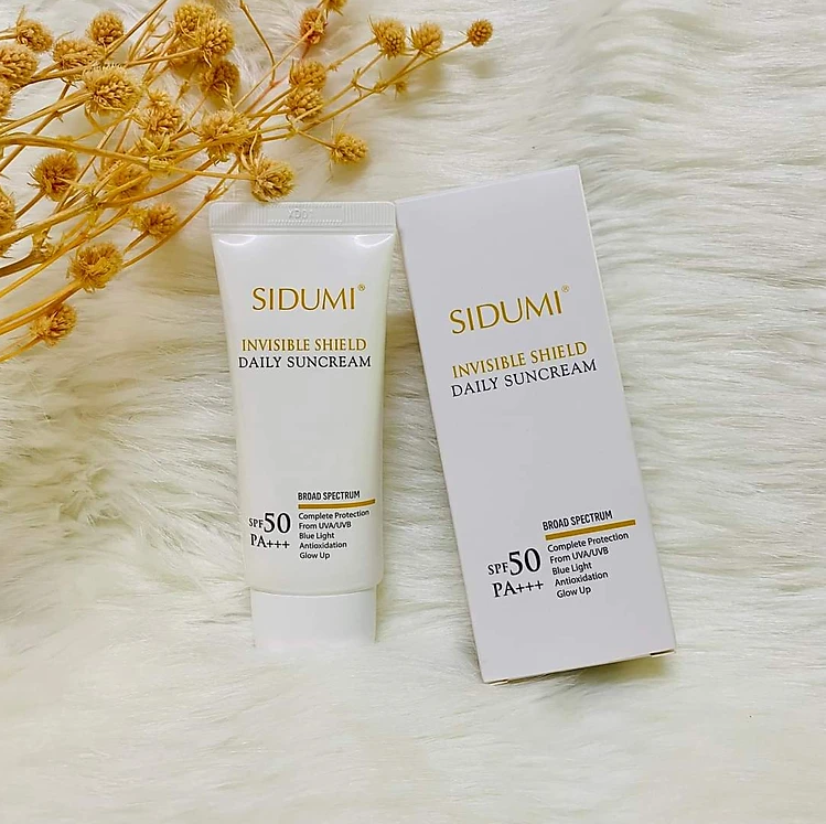 Kem chống nắng kiềm dầu Sidumi Invisible Shield Daily Sun Cream nâng tone dưỡng trắng da SPF 50 PA+++ 40ml SNO 501