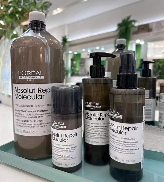 ❓Xịt Dưỡng Chất Nền Absolut Repair Molecular Là Gì? Có Cần Thiết Không?