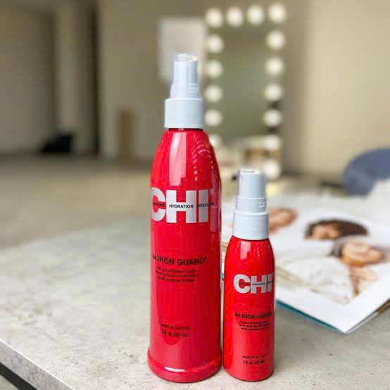 Xịt dưỡng tóc chống nhiệt CHI 44 Iron Guard 237ml