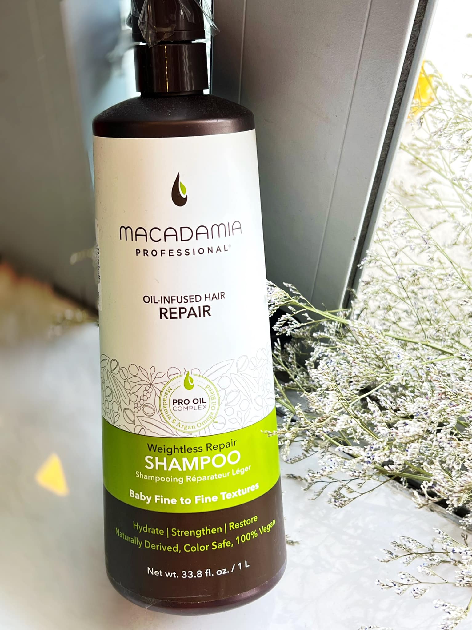 Bộ dầu gội xả dưỡng ẩm siêu nhẹ Macadamia Weightless Repair